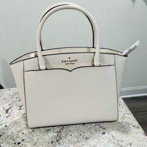 NWT kate spade White Handbag perfect for Mothers Day!